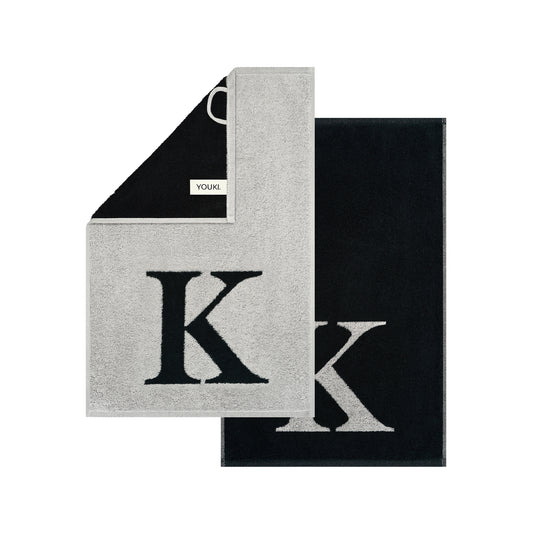 2er Set - Kleines Handtuch mit Buchstabe "K" – Silber / Schwarz